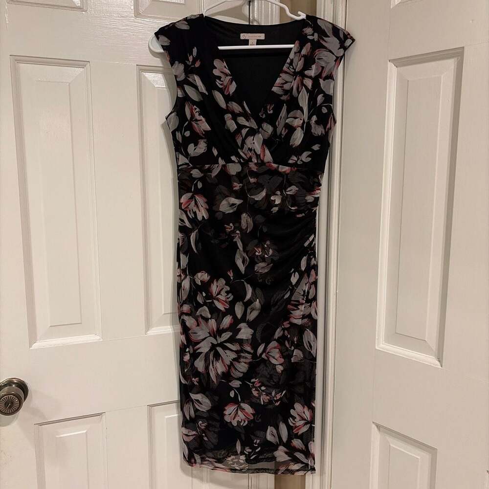 Connected Apparel Floral Cap Sleeve V-Neck Midi Dress Size 4